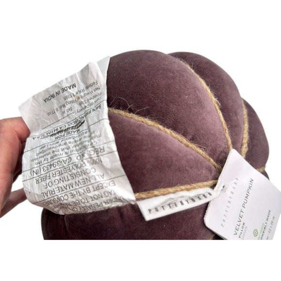 Pottery Barn Velvet Pumpkin Pillow Fig New With Tags 2023 READ - Picture 7 of 10